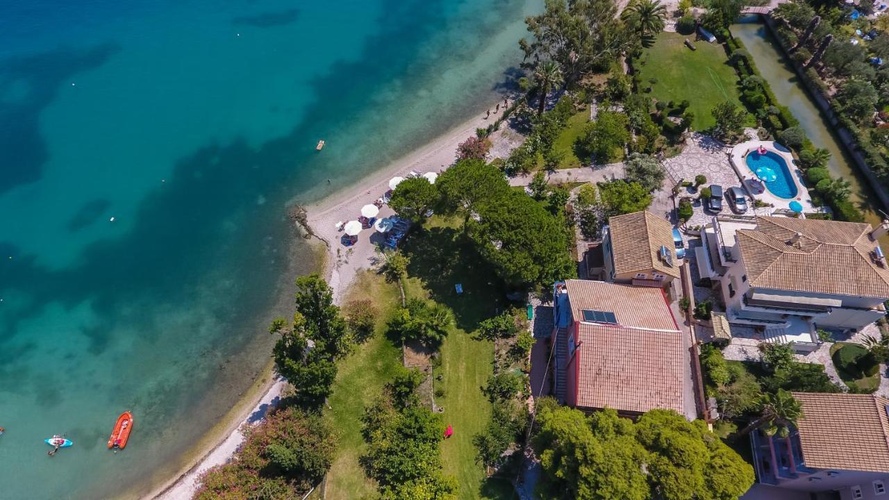Palmyra Beachfront Studios Nydri  Bagian luar foto